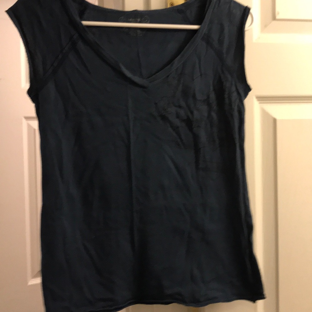 Gently worn w/ cute design on front